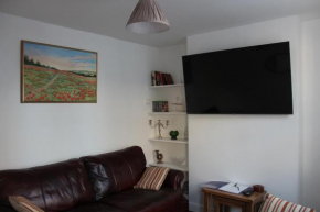 Deal Cottage 5 minutes walk to the beach & Town centre